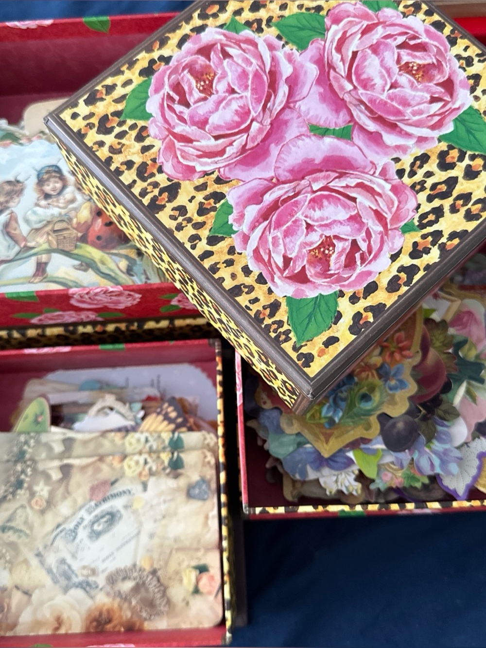 BOX Punch Studio lot OF 128 Victorian Style Die-Cut Mini Note Card's